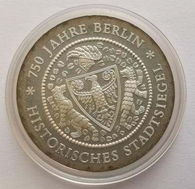 750 Jahre Berlin, Stadtsiegel (erh. Siegel matt) (J.1617b, PP)
